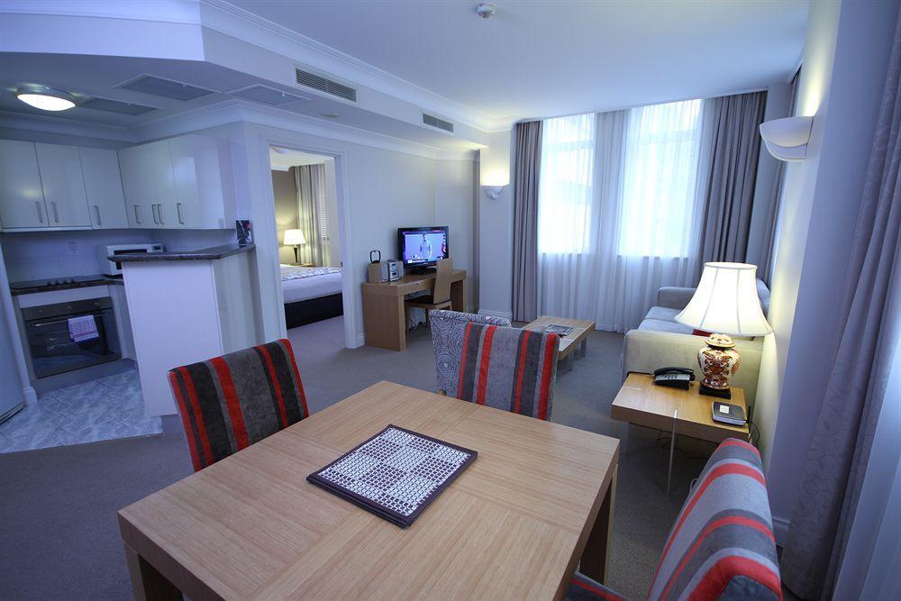 Manor Apartment Hotel Brisbane Exterior photo