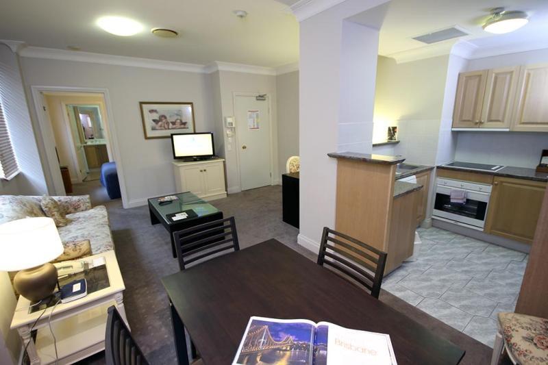 Manor Apartment Hotel Brisbane Exterior photo