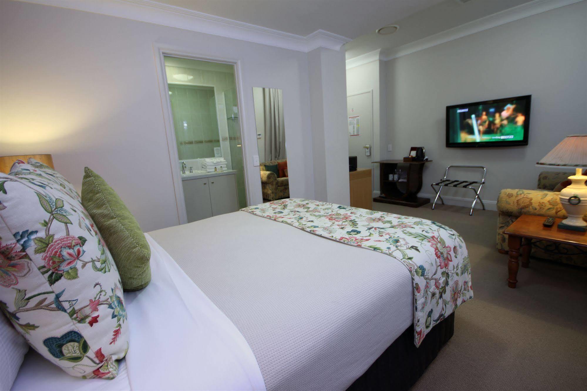 Manor Apartment Hotel Brisbane Exterior photo